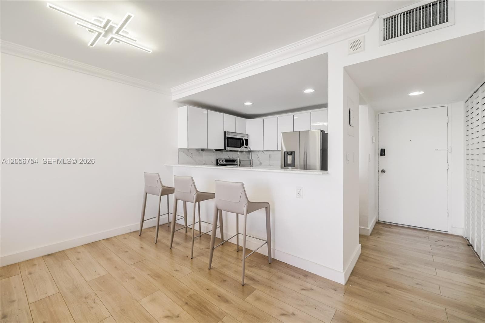 THE PRESIDENTIAL CONDO · #602 in Miami Beach - Photo 6