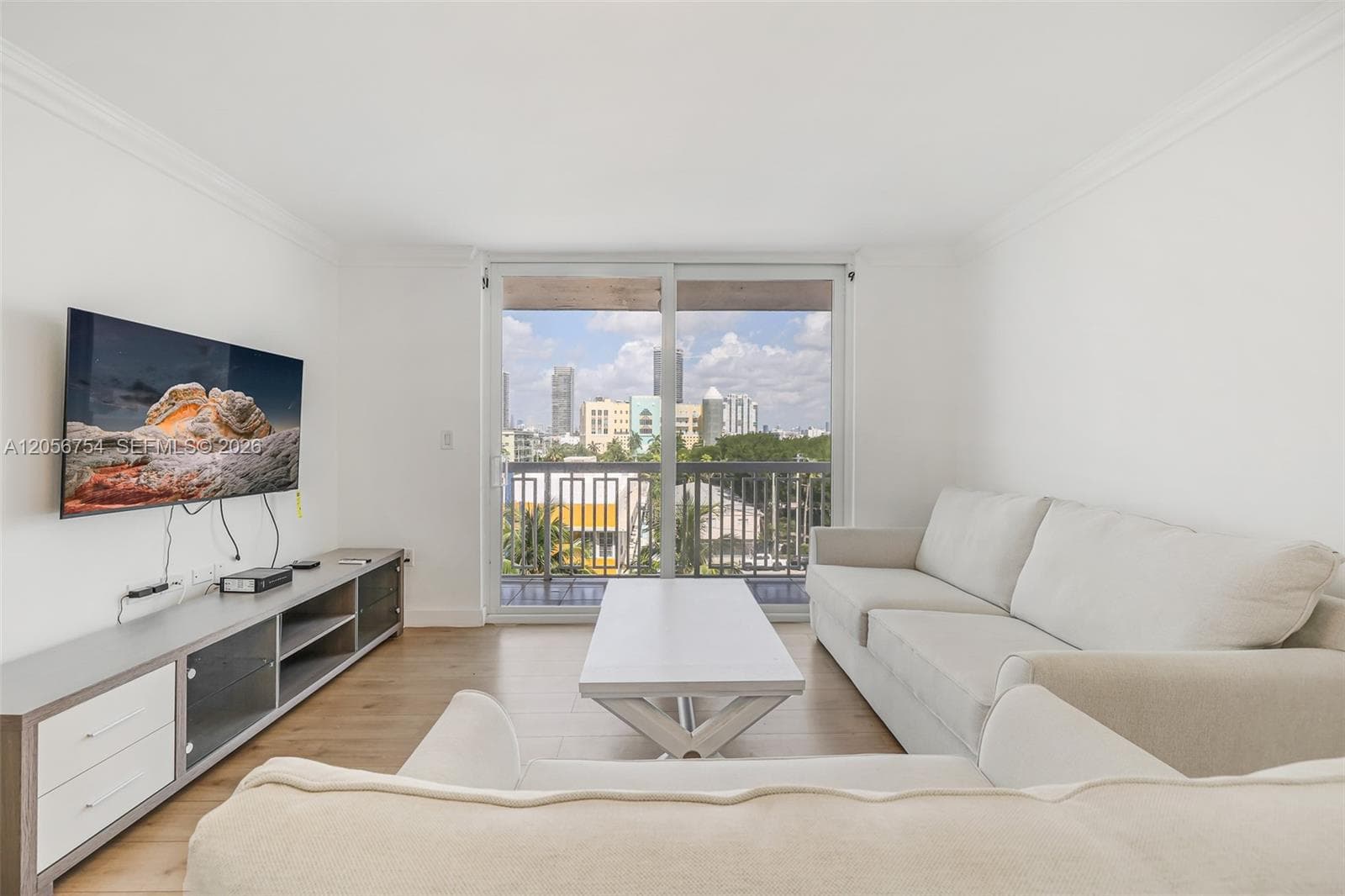 THE PRESIDENTIAL CONDO · #602 in Miami Beach - Photo 1