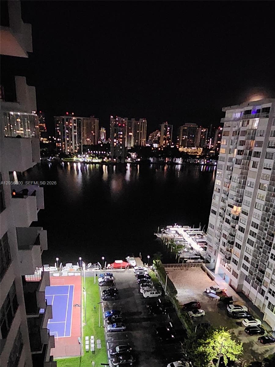 Commodore Plaza condo · #1701 in Aventura - Photo 2