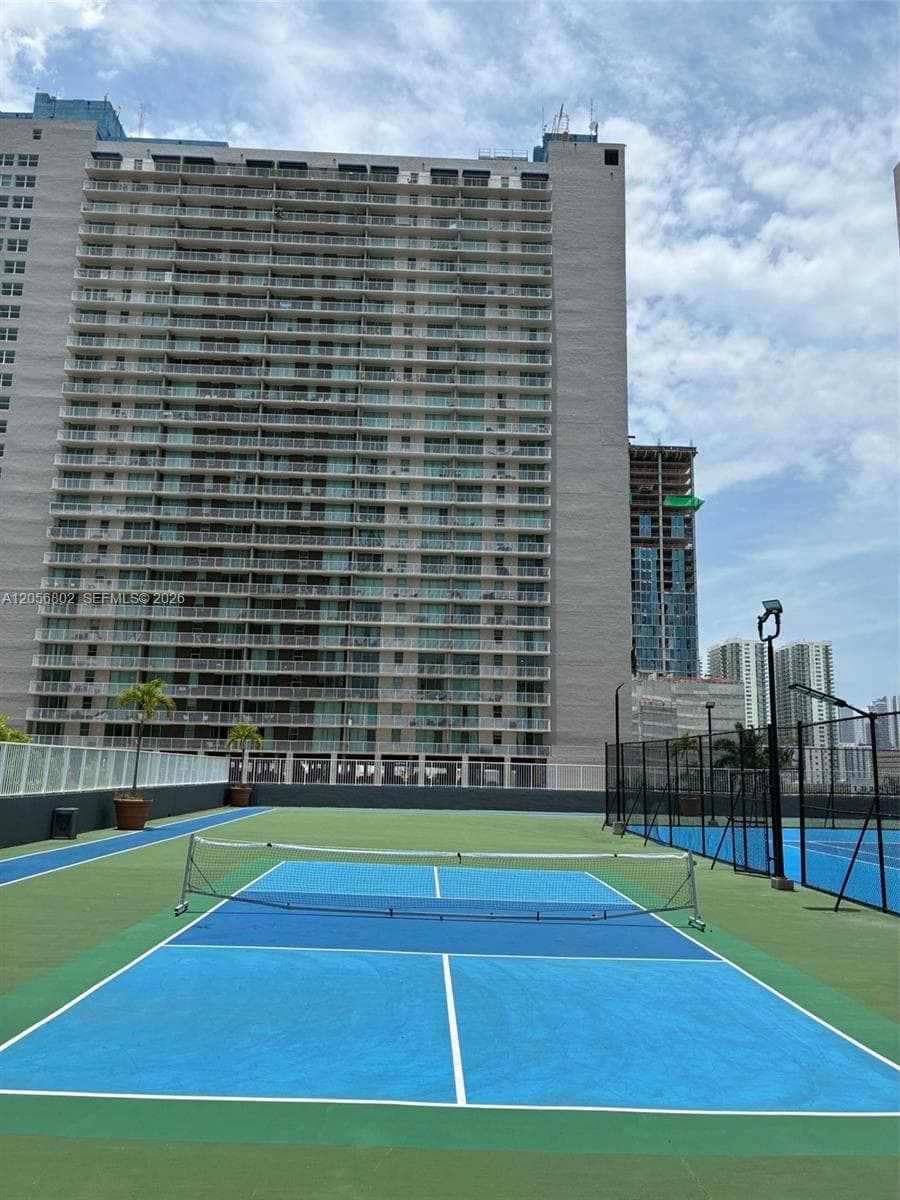 MADISON DOWNTOWN CONDO · #W-406 in Miami - Photo 17