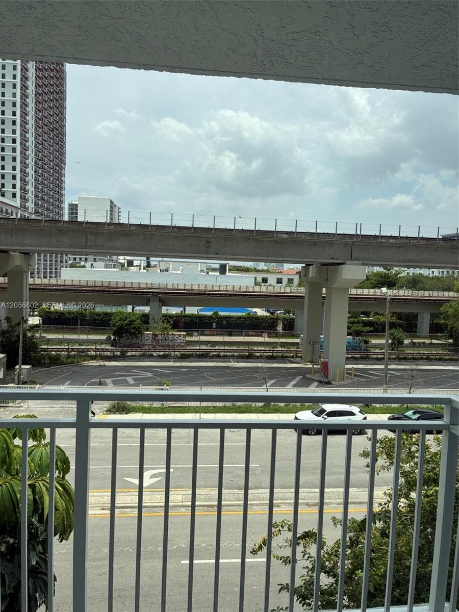 MADISON DOWNTOWN CONDO · #W-406 in Miami - Photo 10