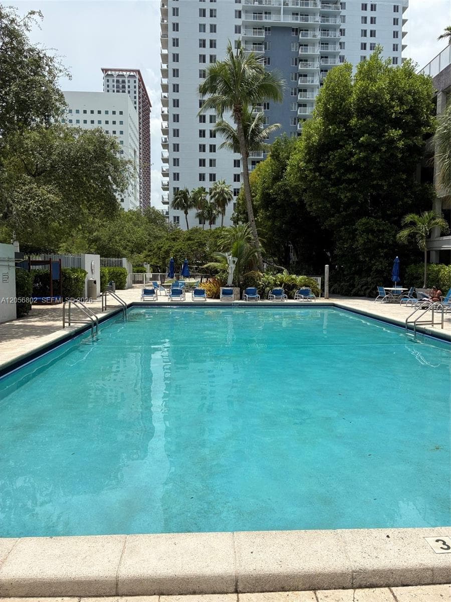 MADISON DOWNTOWN CONDO · #W-406 in Miami - Photo 11