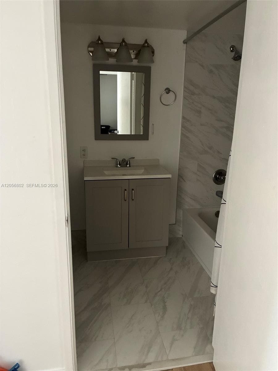 MADISON DOWNTOWN CONDO · #W-406 in Miami - Photo 19