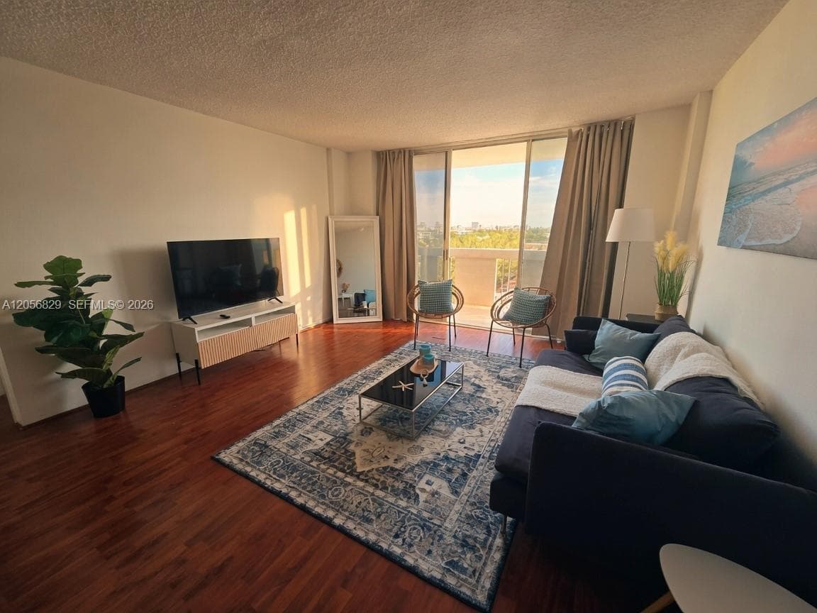 SOUTH BAY CLUB CONDO · #722 in Miami Beach - Photo 3