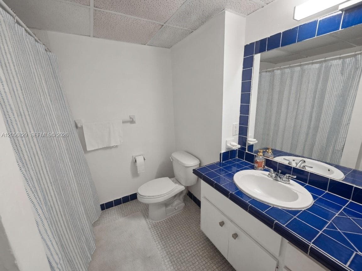 SOUTH BAY CLUB CONDO · #722 in Miami Beach - Photo 19