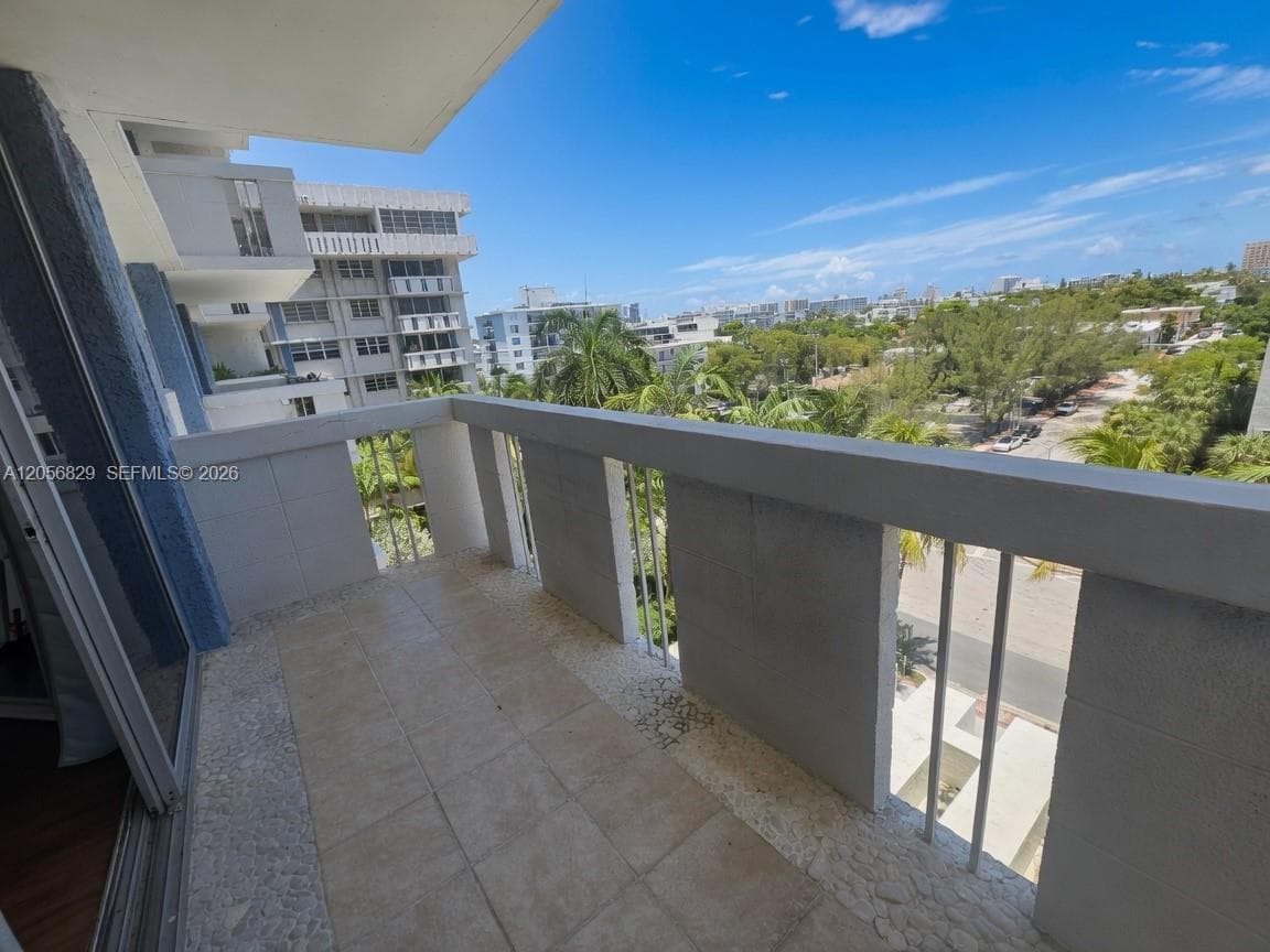 SOUTH BAY CLUB CONDO · #722 in Miami Beach - Photo 25