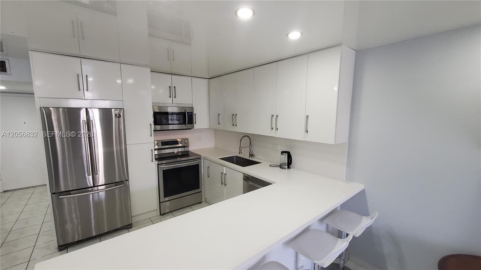PLAZA TOWERS SOUTH CONDO · #505 in Hallandale Beach - Photo 6