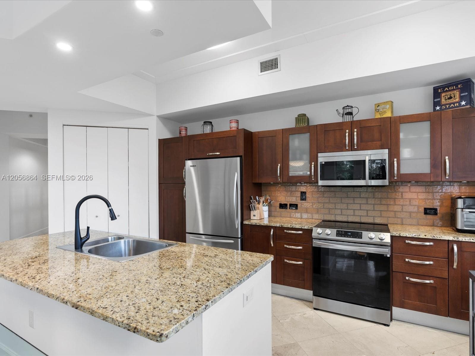 TURNBERRY VILLAGE · #416 in Aventura - Photo 15