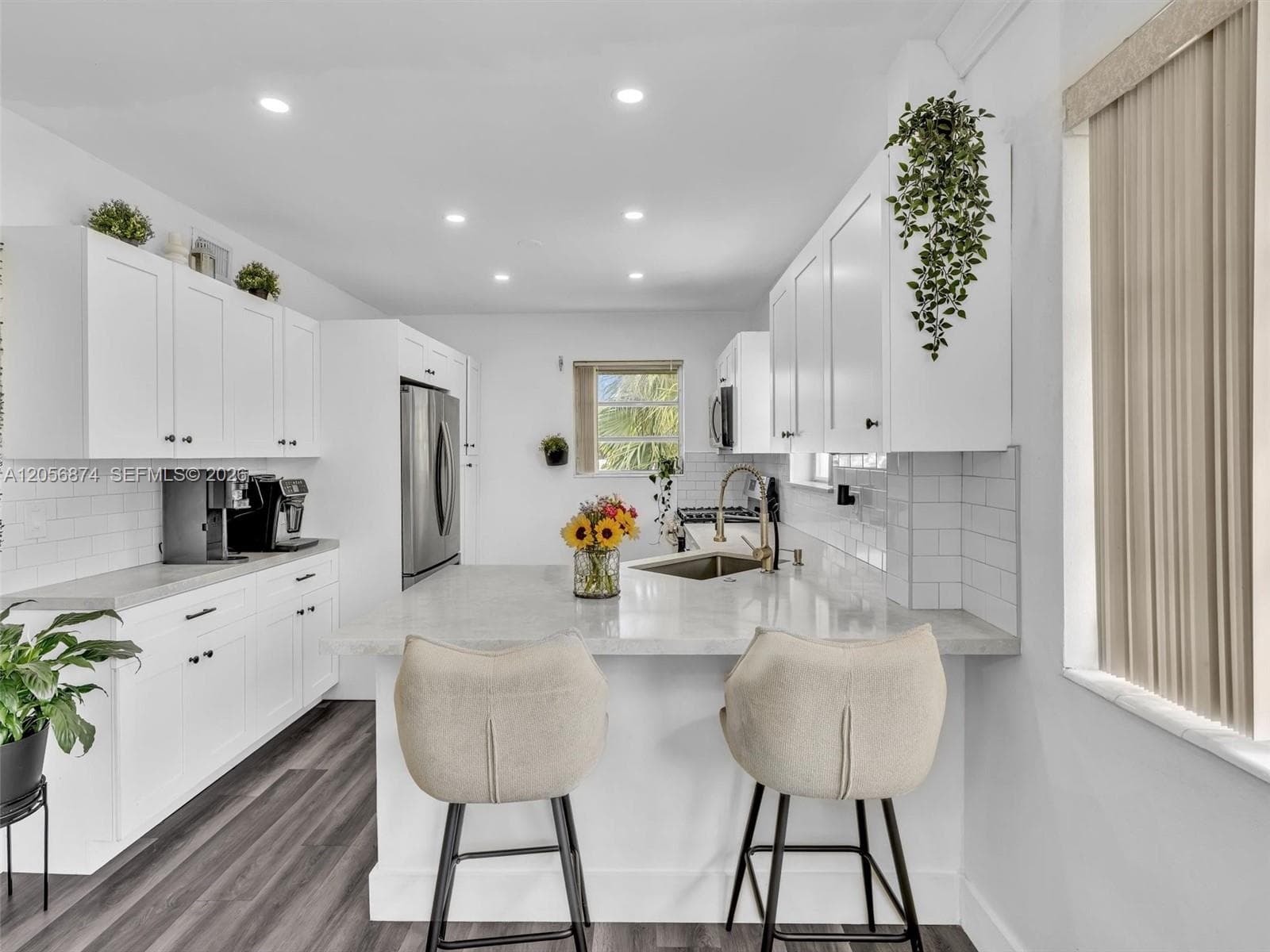 OCEANUS CONDO · #6 in Bay Harbor Islands - Photo 3