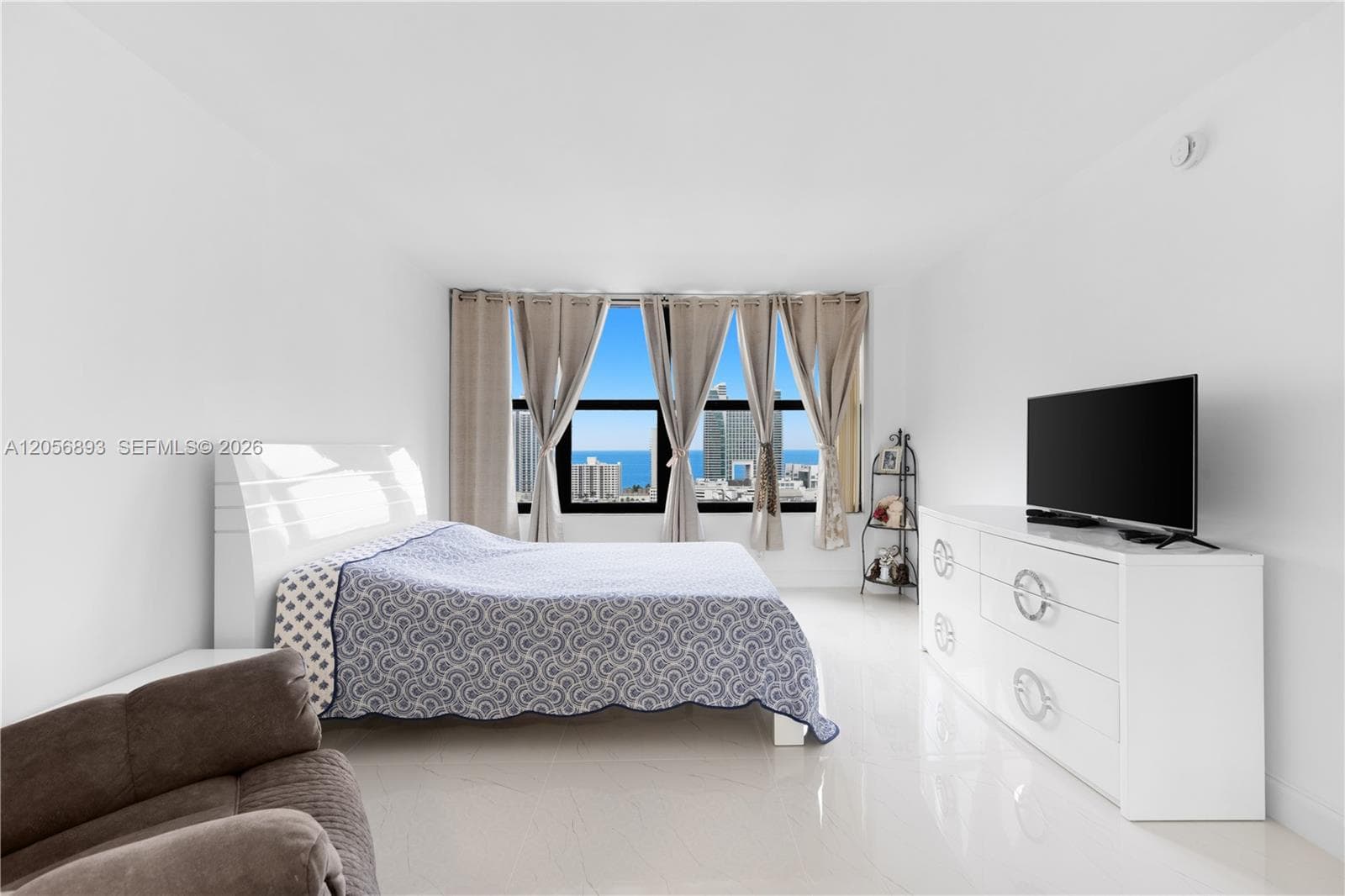 OLYMPUS CONDO · #2405 in Hallandale Beach - Photo 32