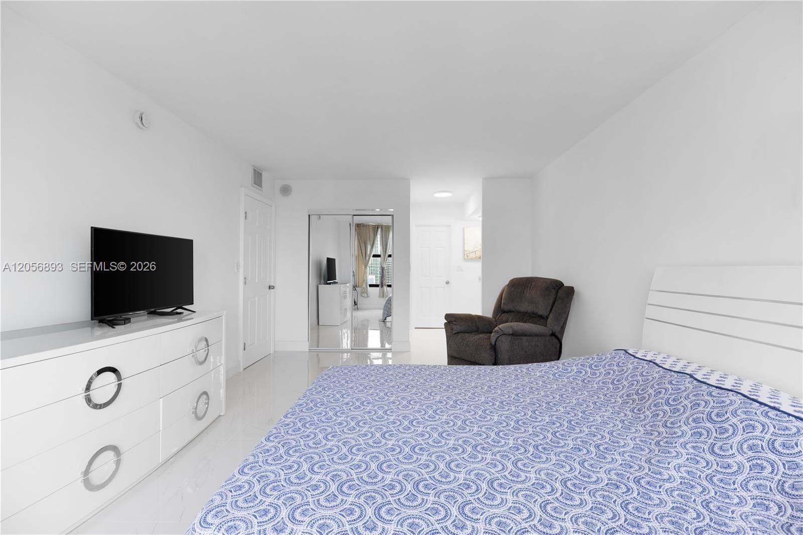 OLYMPUS CONDO · #2405 in Hallandale Beach - Photo 35