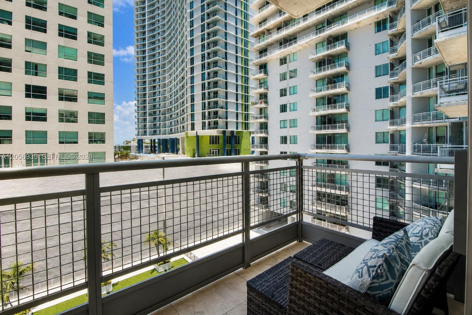 NEO VERTIKA CONDO · #1528 in Miami - Photo 12