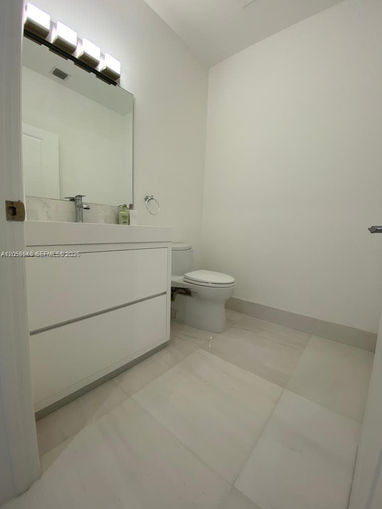 OCEAN MARINE YACHT CLUB C · #211 in Hallandale Beach - Photo 26
