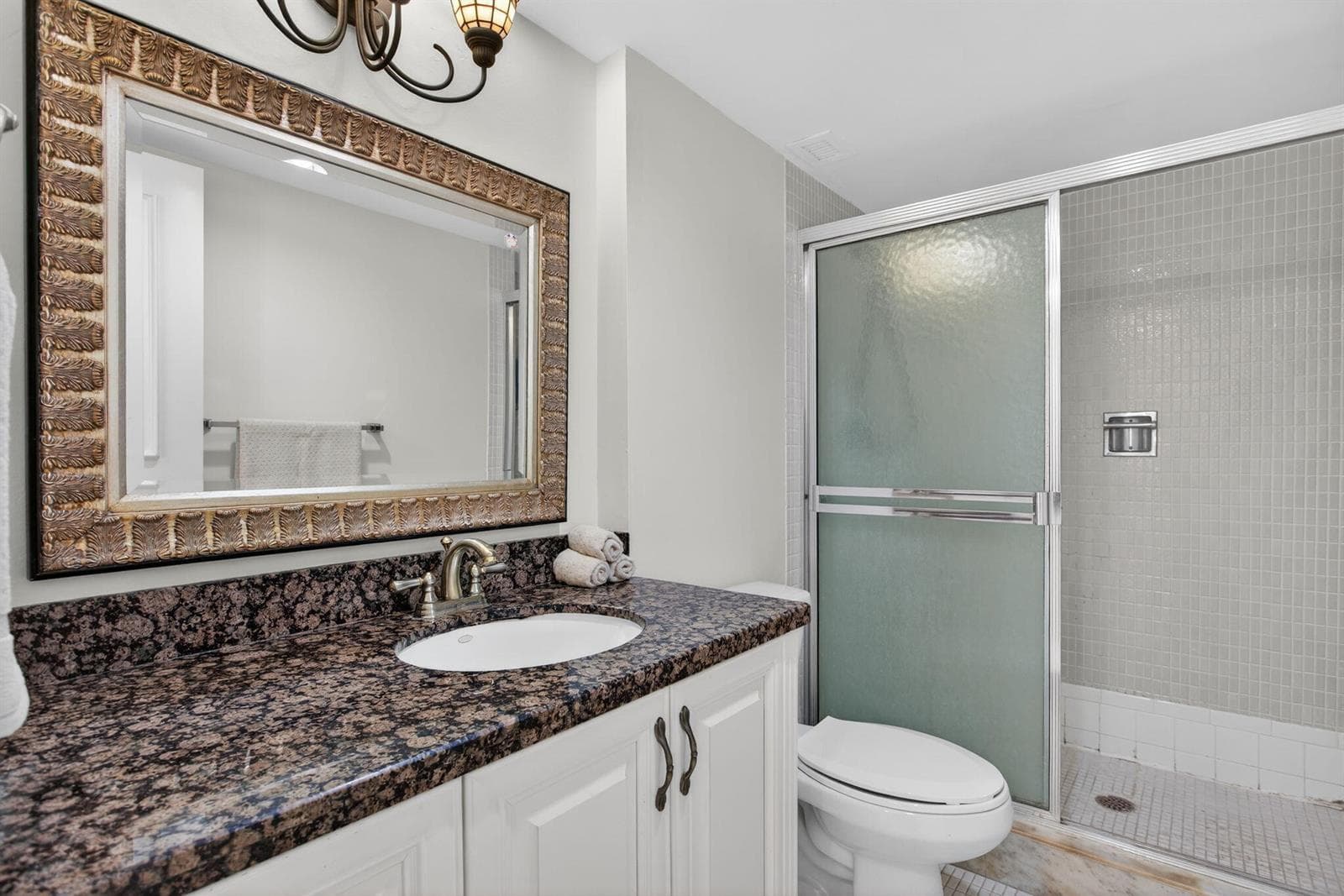 40-web-or-mls-1147-3810