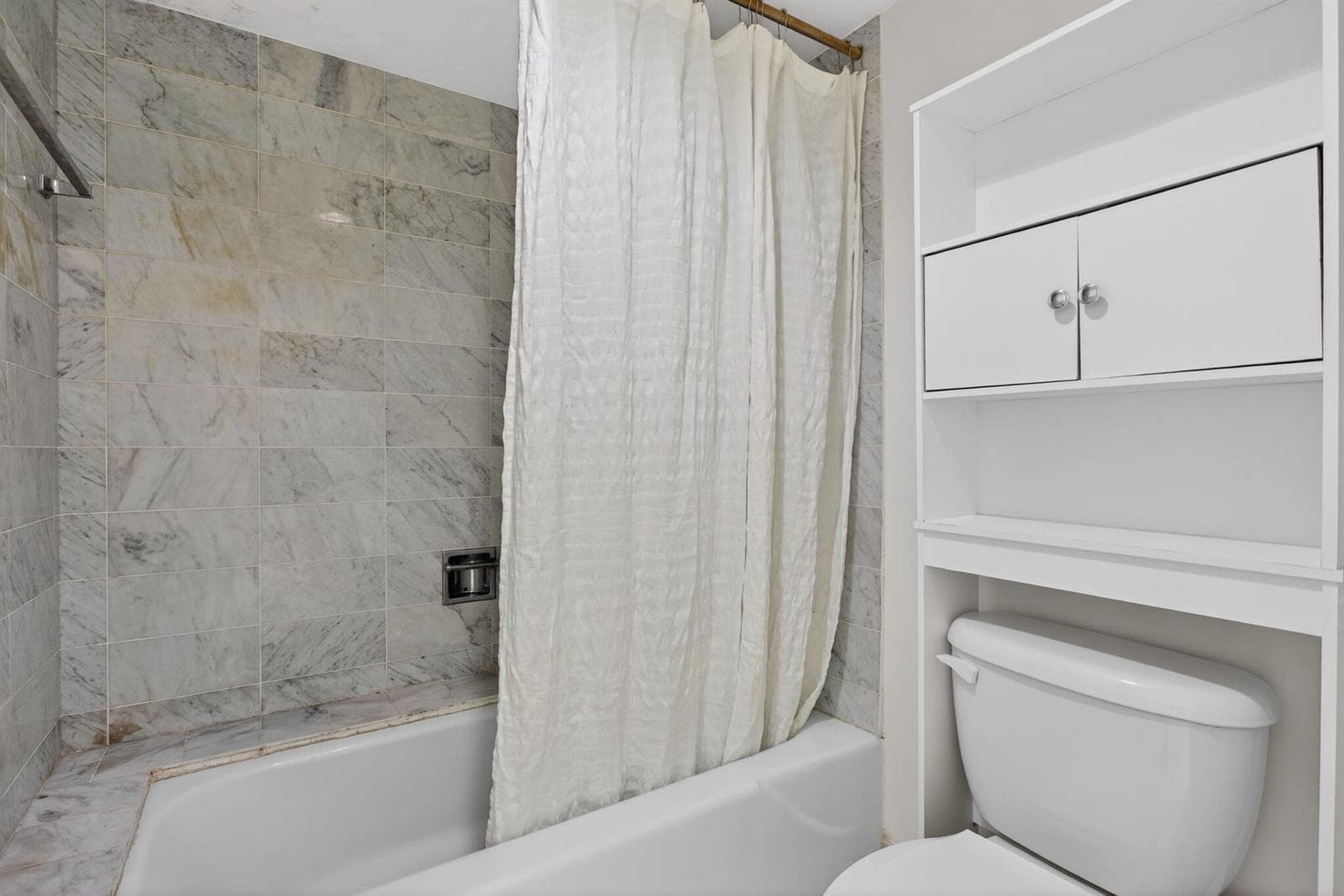 43-web-or-mls-1147-3825