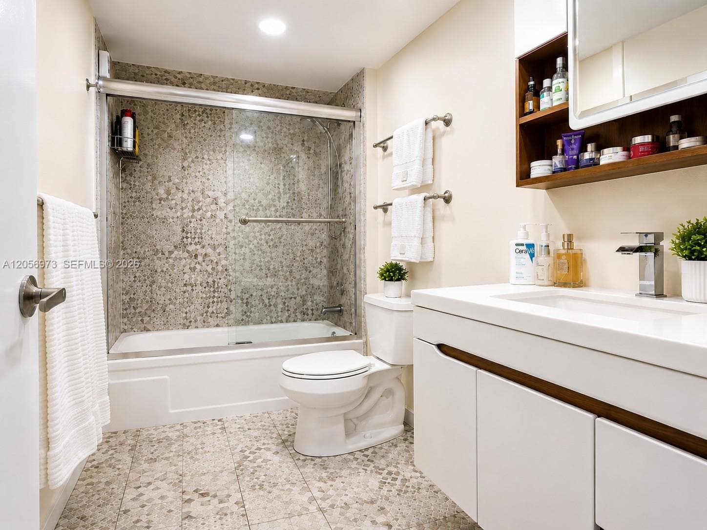 MEADOWBROOK TOWERS CONDO · #507 in Hallandale Beach - Photo 3