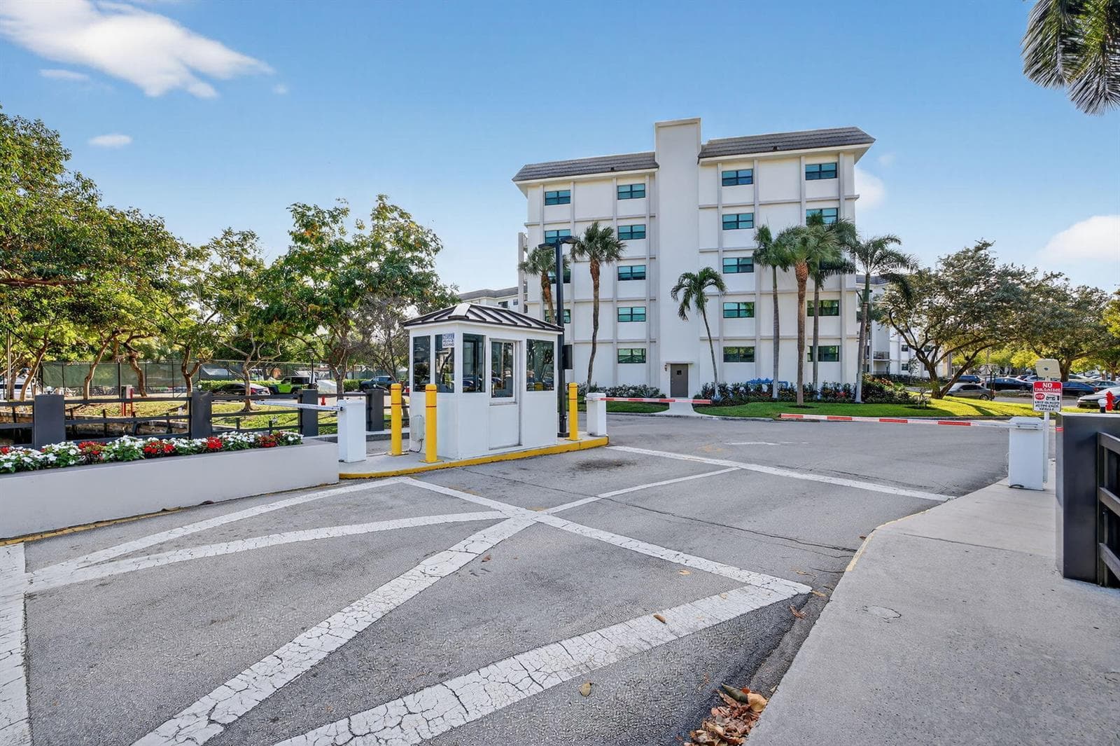 MWPA RR Guard Gate