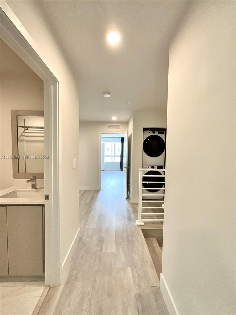 2555 NE 193rd St #2206 photo 16