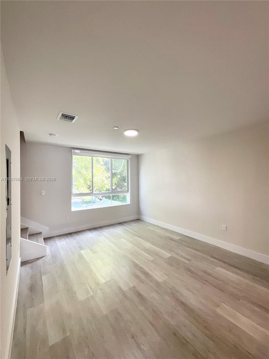 2555 NE 193rd St #2206 photo 7