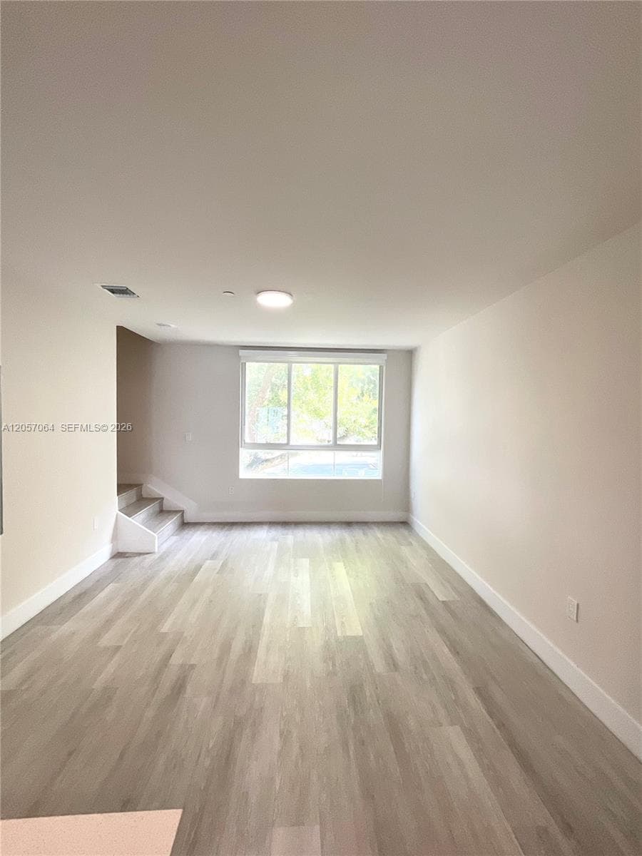 2555 NE 193rd St #2206 photo 8