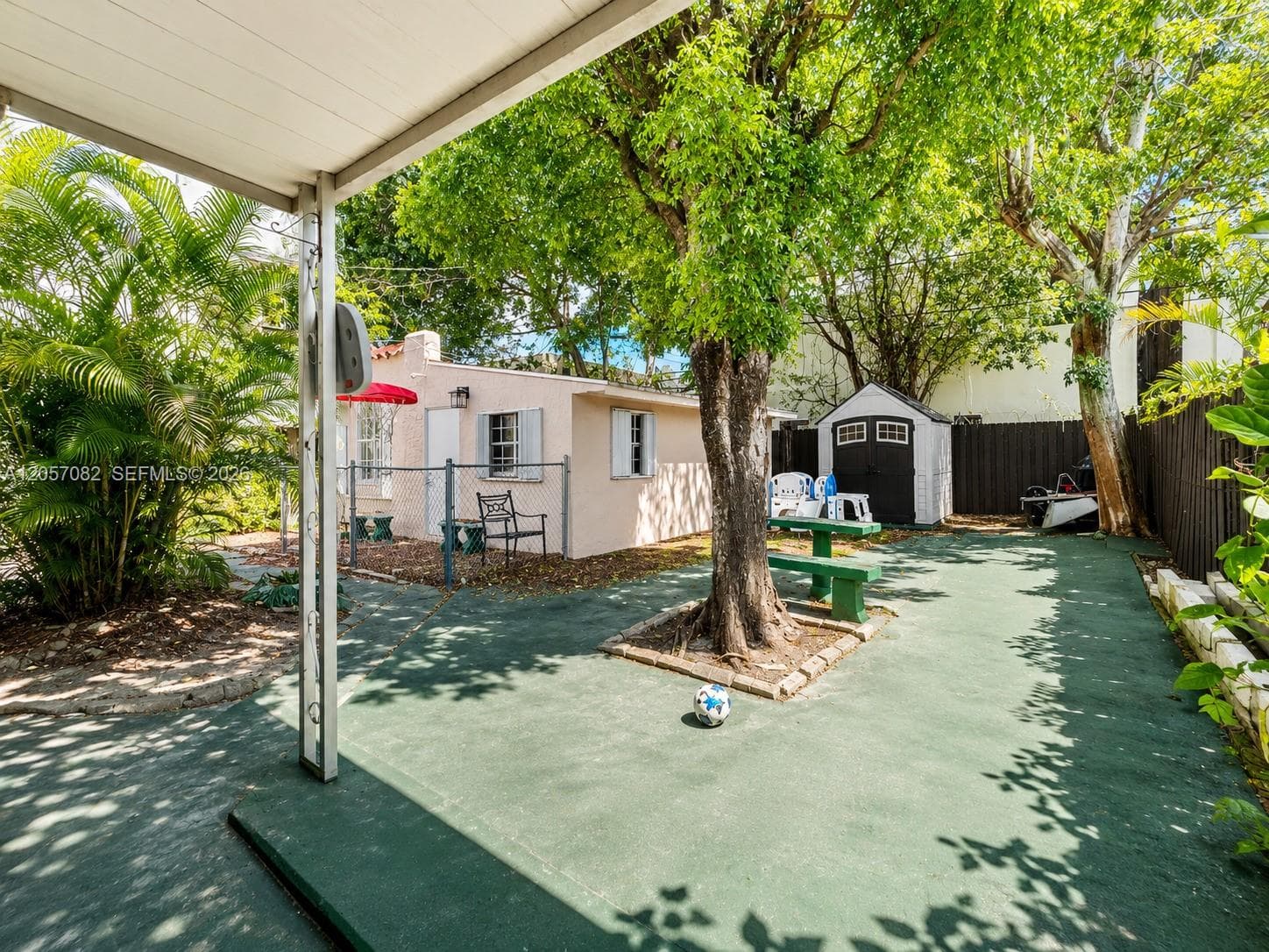 1720 SW 11th Ter photo 27