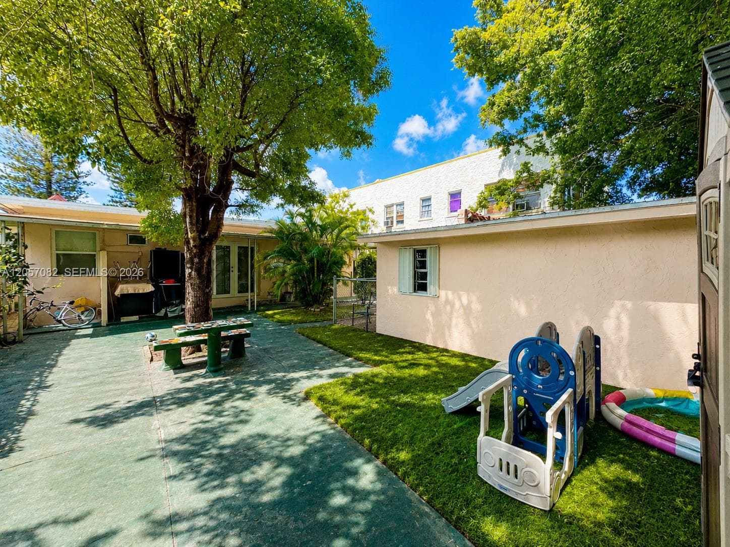 1720 SW 11th Ter photo 28