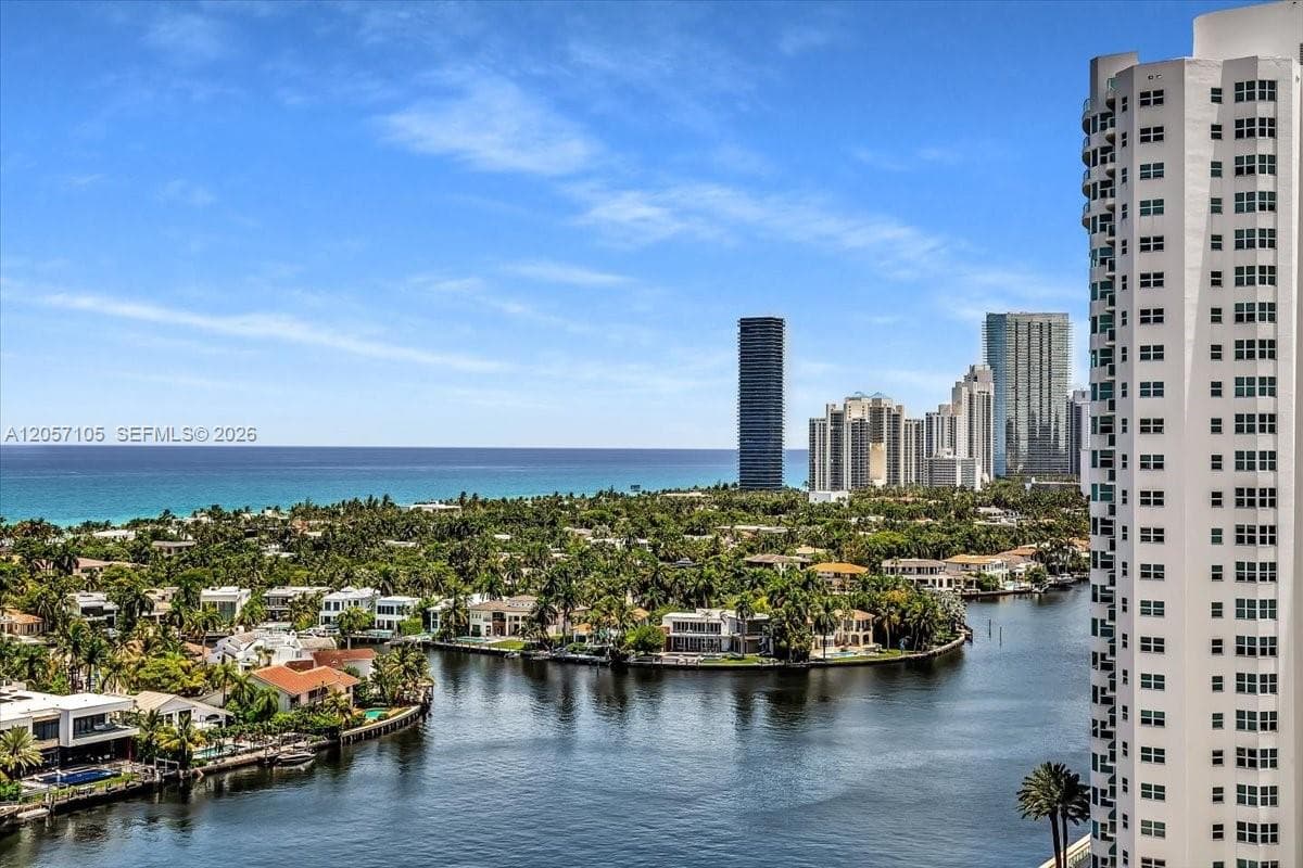 Waterview Condo · #2048 in Aventura - Photo 2