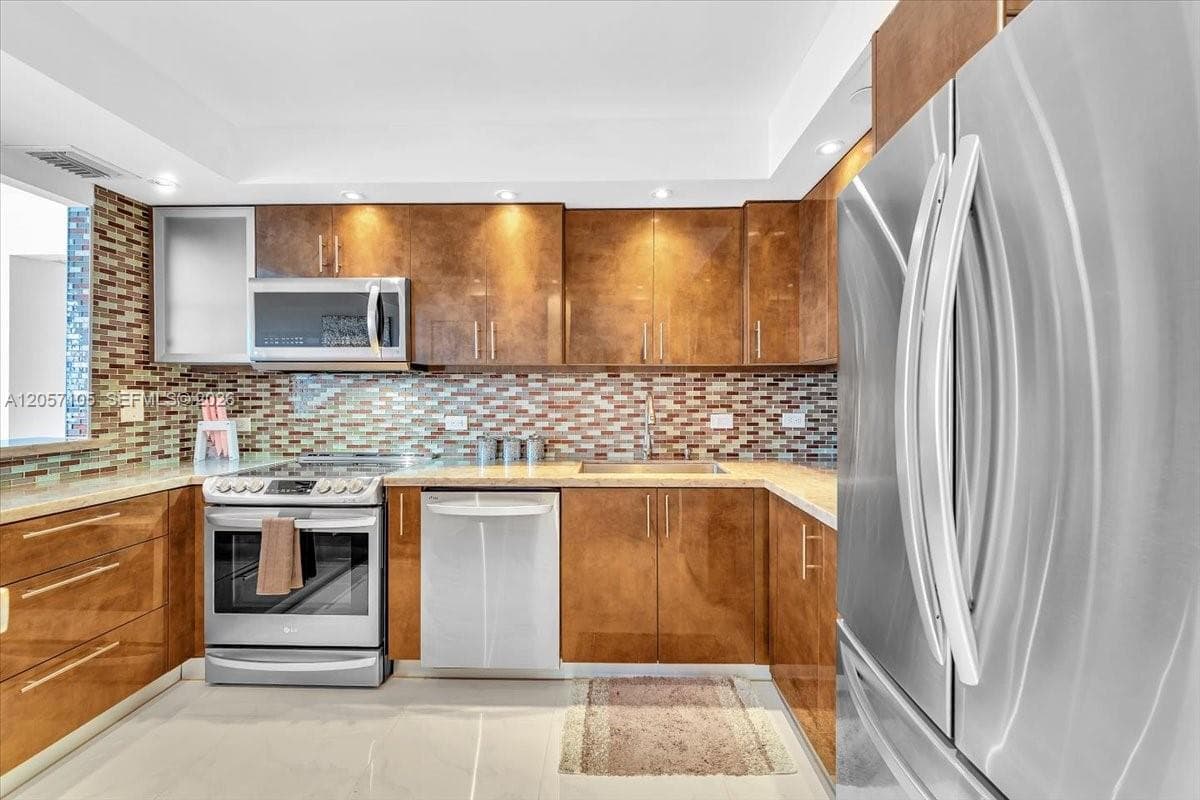 Waterview Condo · #2048 in Aventura - Photo 6