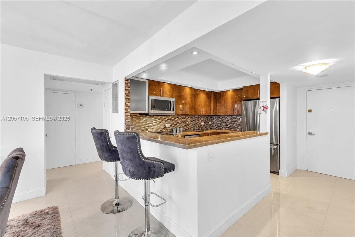 Waterview Condo · #2048 in Aventura - Photo 9