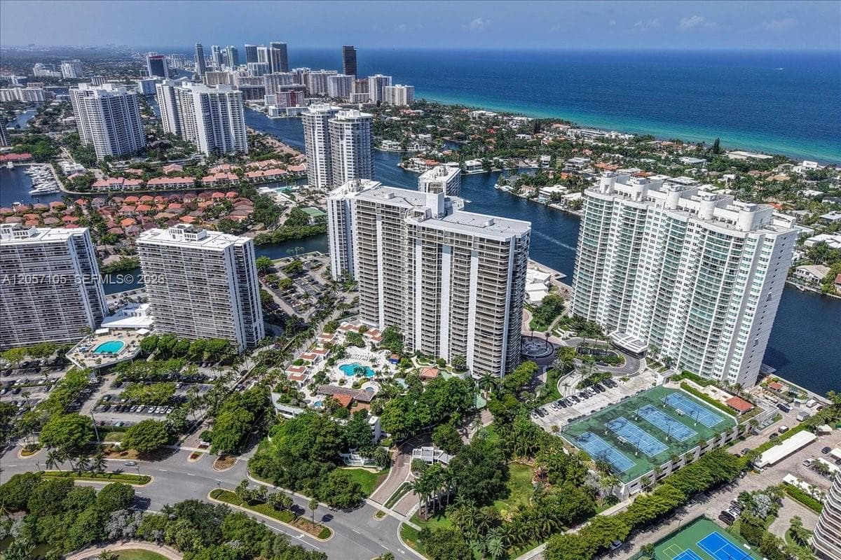 Waterview Condo · #2048 in Aventura - Photo 37