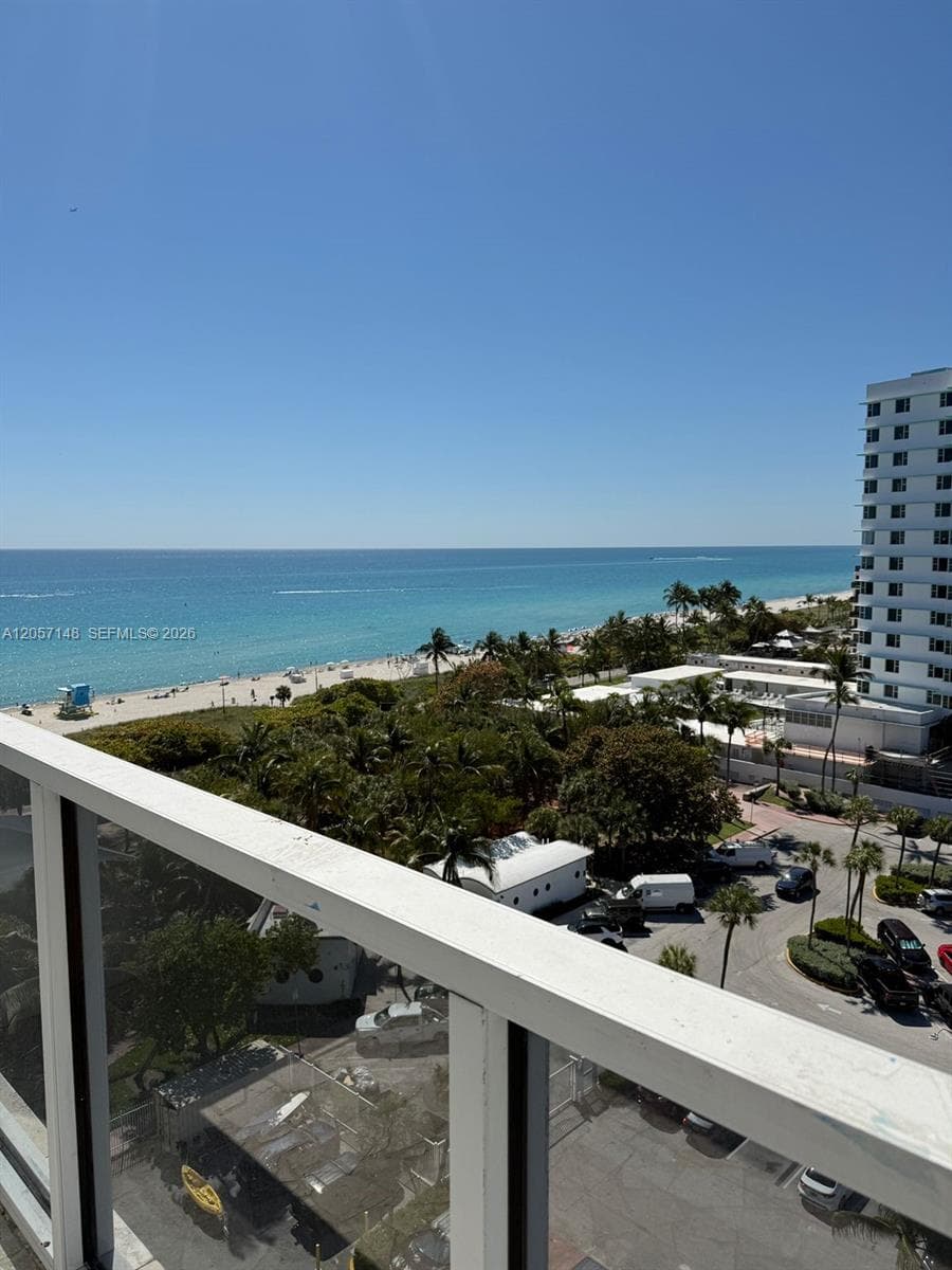 THE AMETHYST CONDO · #1008 in Miami Beach - Photo 1