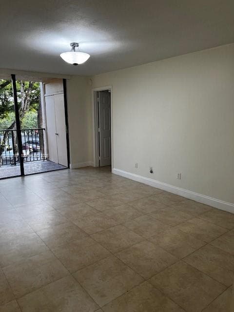PROMENADE AT KENDALE LAKE · #304J in Miami - Photo 9