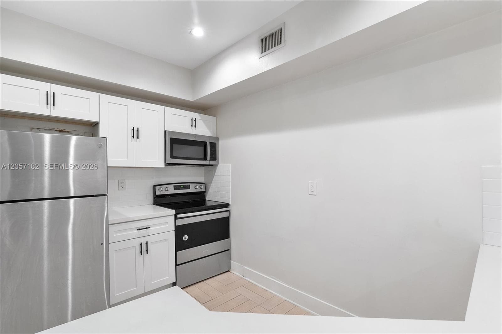 VENETIAN VILLAS OF SOUTH B · #301 in Miami Beach - Photo 3