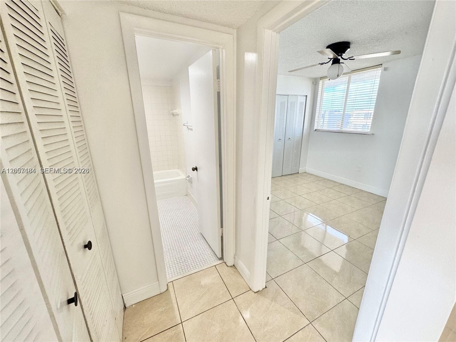 SAMARI LAKE EAST CONDO · #1542 in Hialeah Gardens - Photo 13