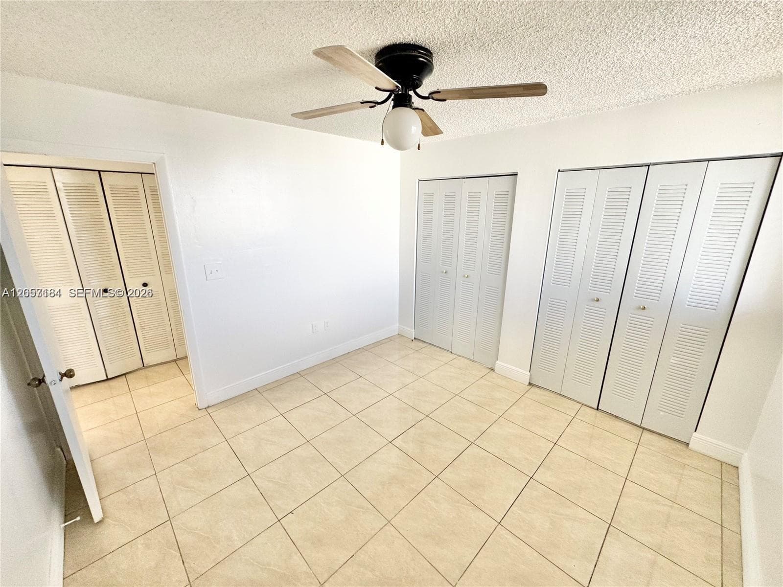 SAMARI LAKE EAST CONDO · #1542 in Hialeah Gardens - Photo 12
