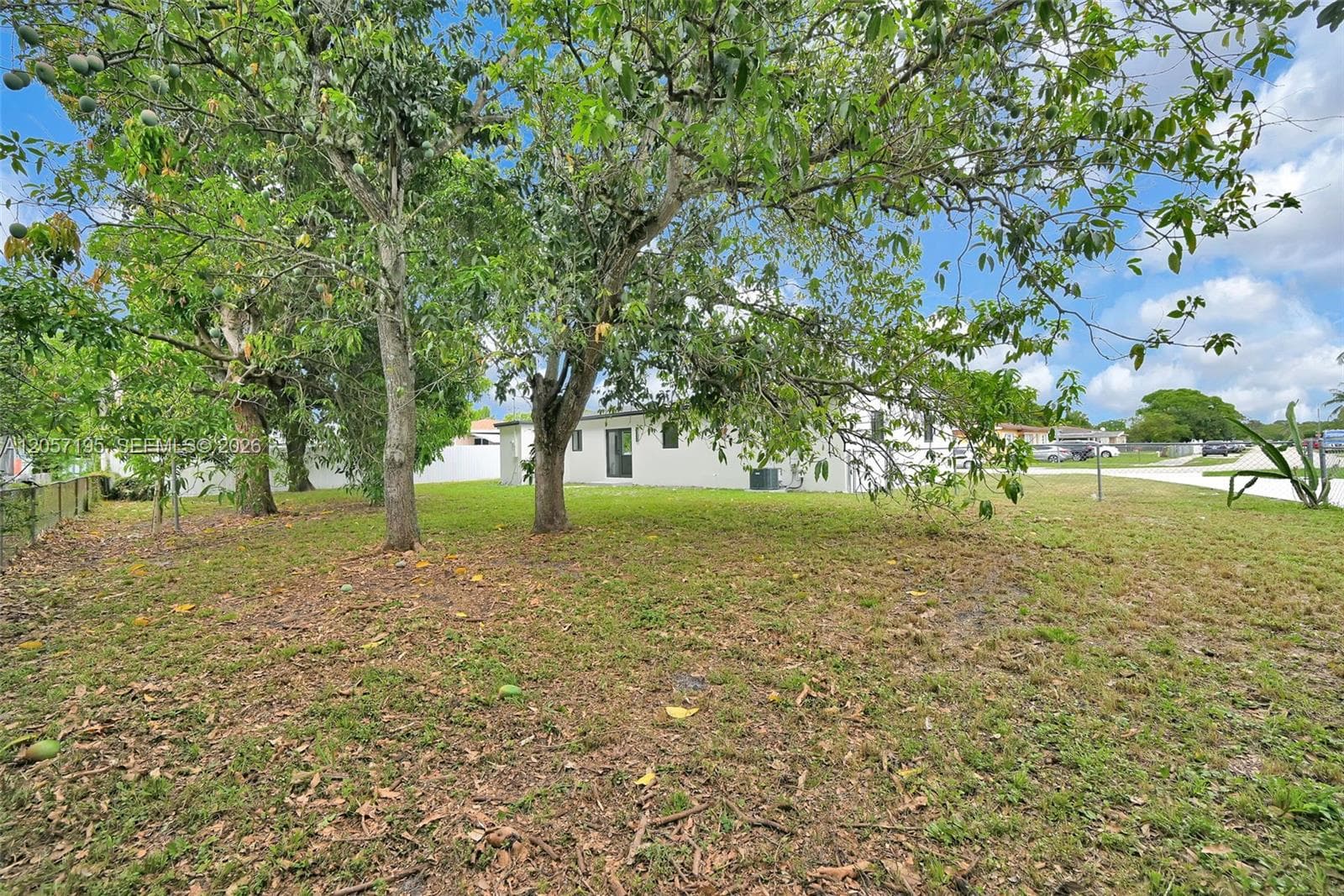 16930 NW 37th Pl photo 23