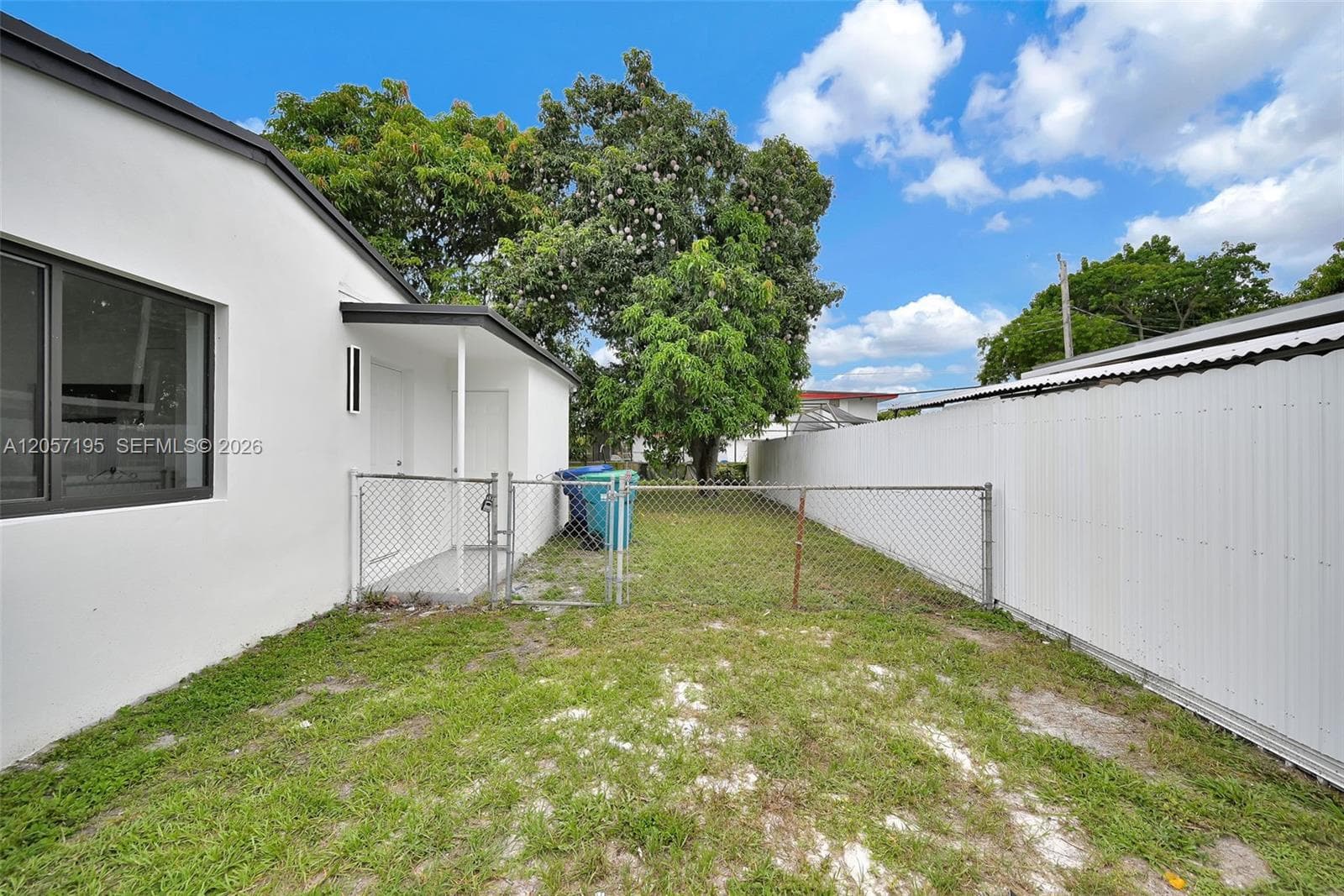 16930 NW 37th Pl photo 3