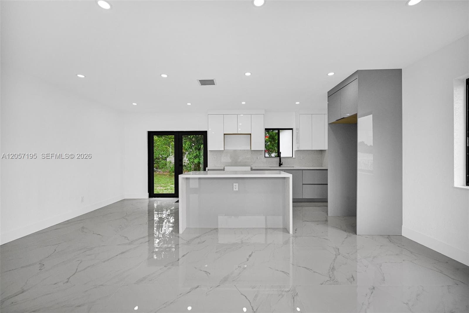 16930 NW 37th Pl photo 8
