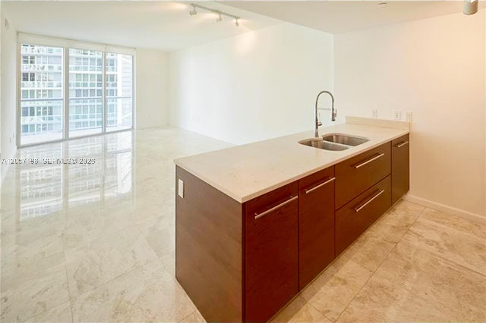 Icon Brickell I · #3411 in Miami - Photo 6