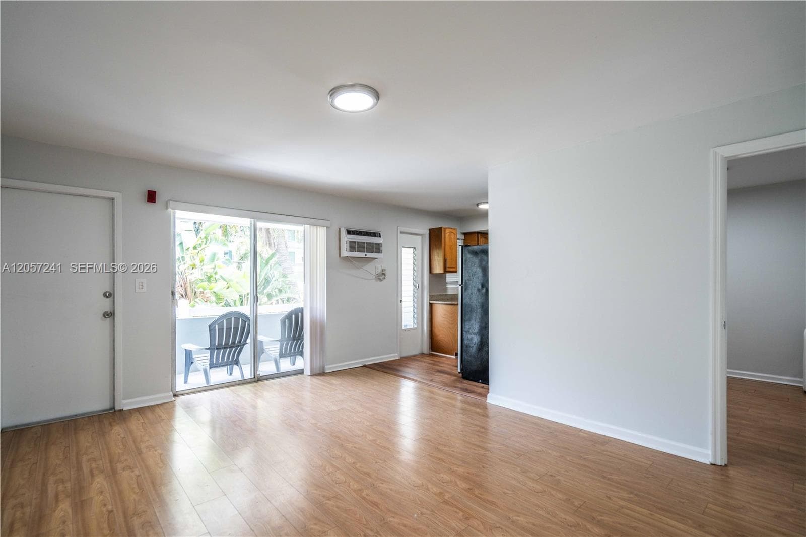 HARBOR ISLAND · #204 in North Bay Village - Photo 2
