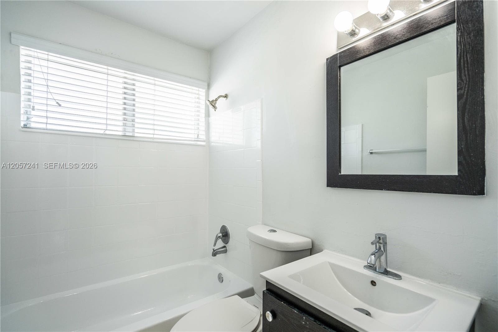HARBOR ISLAND · #204 in North Bay Village - Photo 19