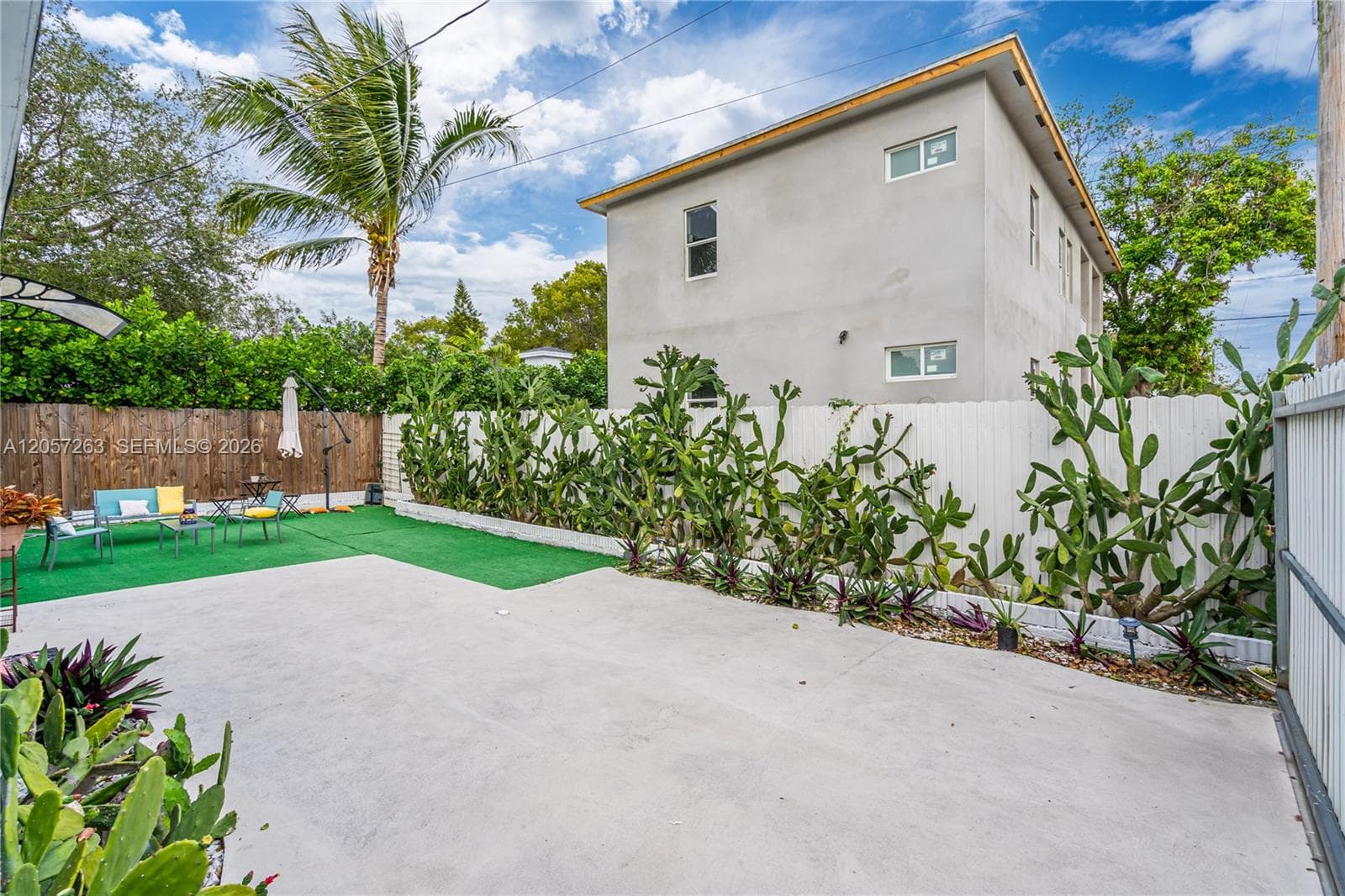 519 nw 52 st #0 photo 2
