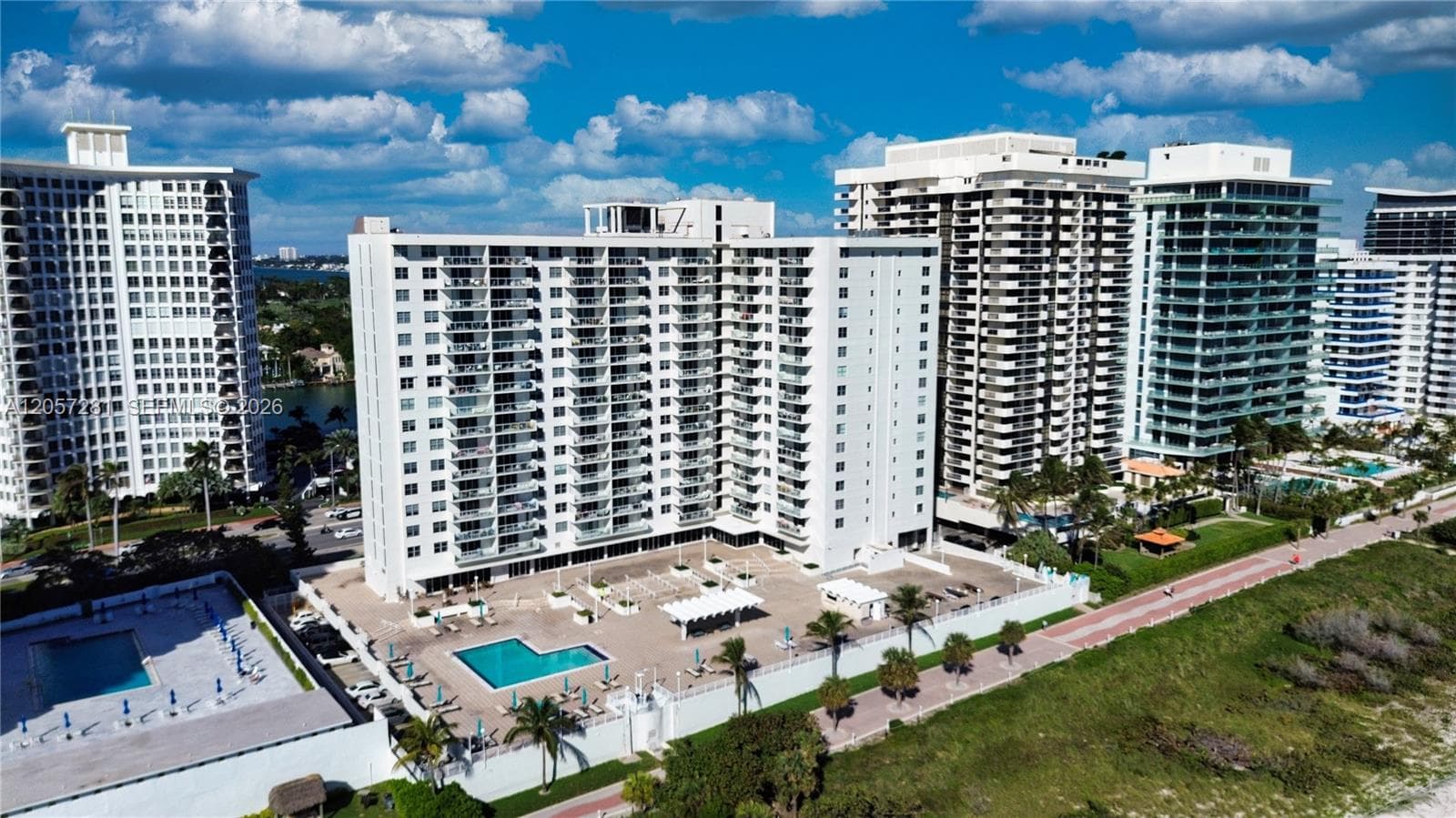 ARLEN BEACH CONDO · #1508 in Miami Beach - Photo 19