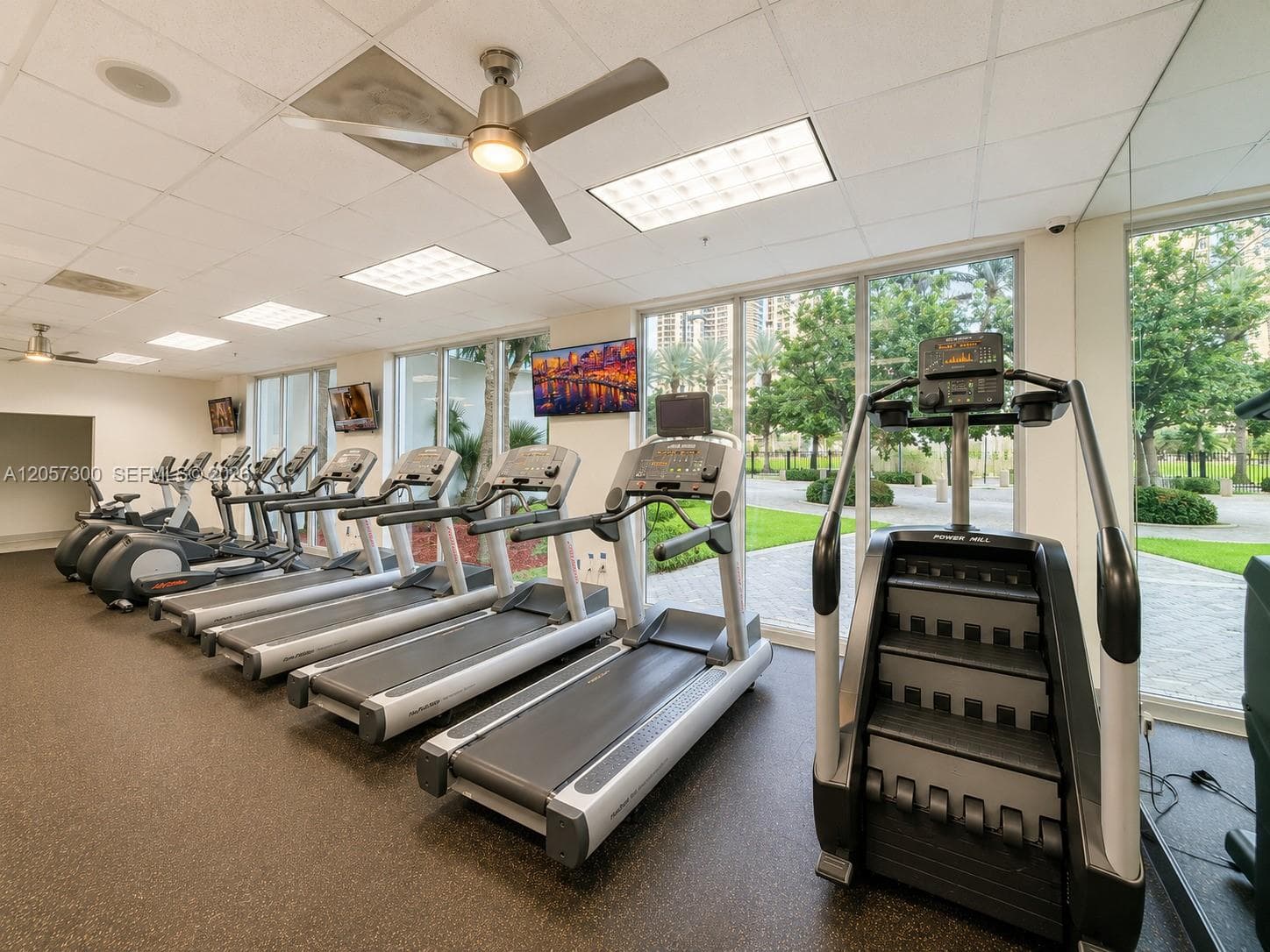 Ocean Reserve · #1410 in Sunny Isles Beach - Photo 9