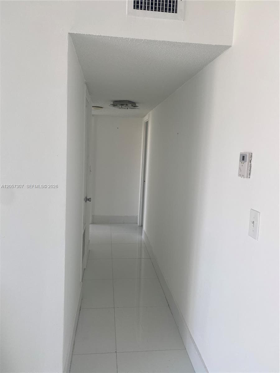 COMMODORE PLAZA CONDO · #909 in Aventura - Photo 2