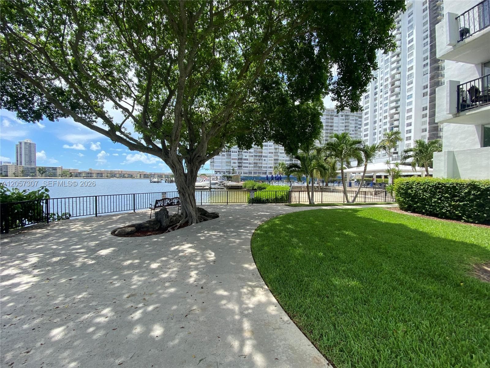 COMMODORE PLAZA CONDO · #909 in Aventura - Photo 11