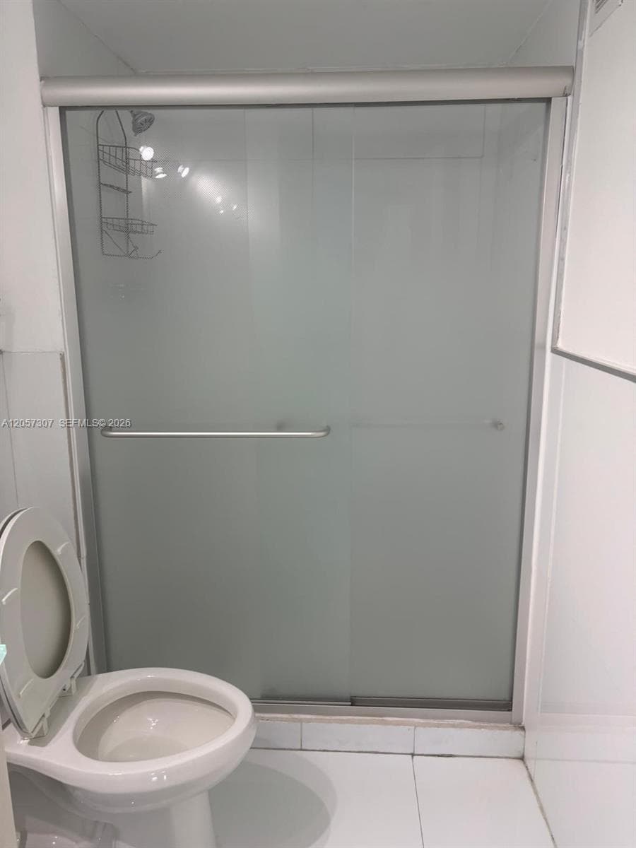 COMMODORE PLAZA CONDO · #909 in Aventura - Photo 19