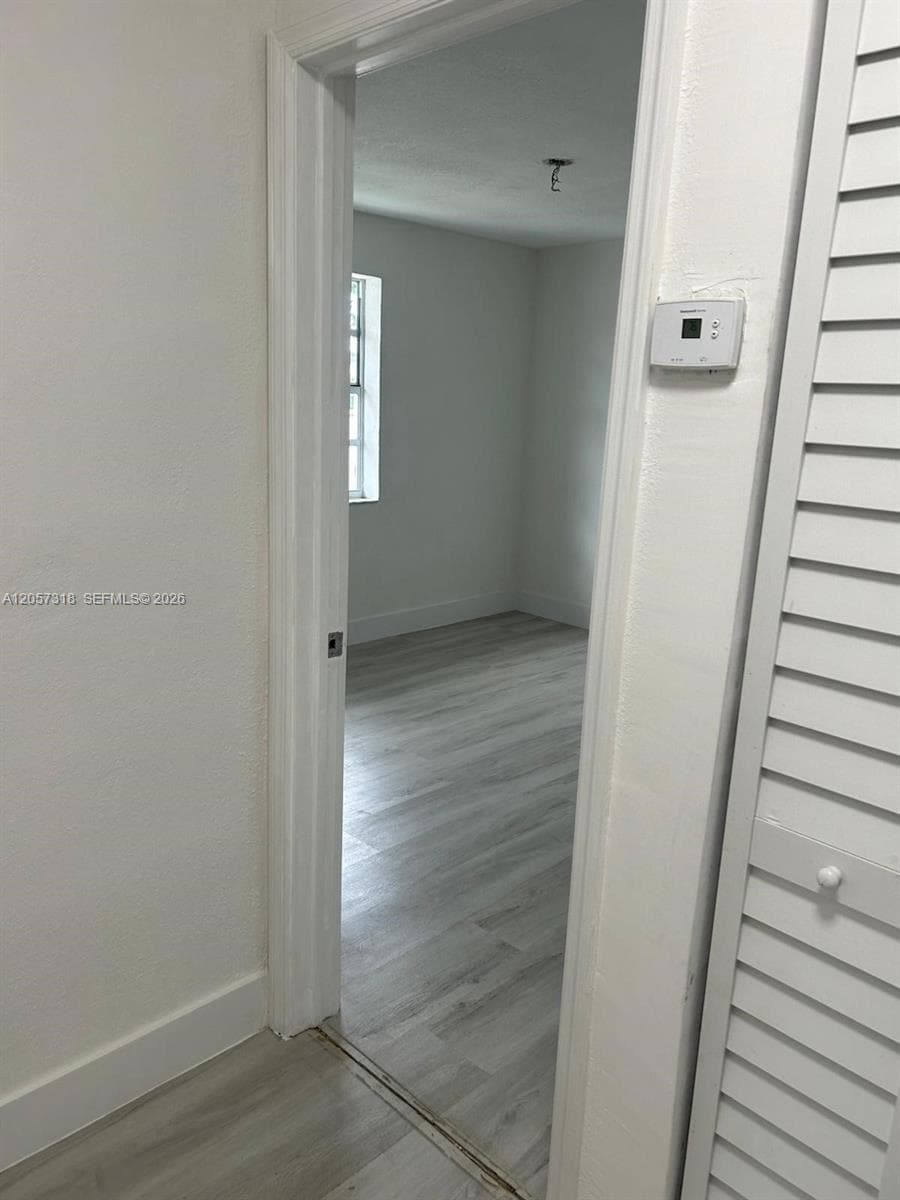 9200 SW 37th St photo 11