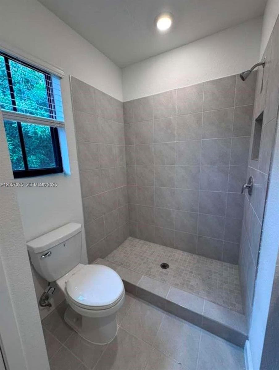 270 NE 12th St #270 photo 7