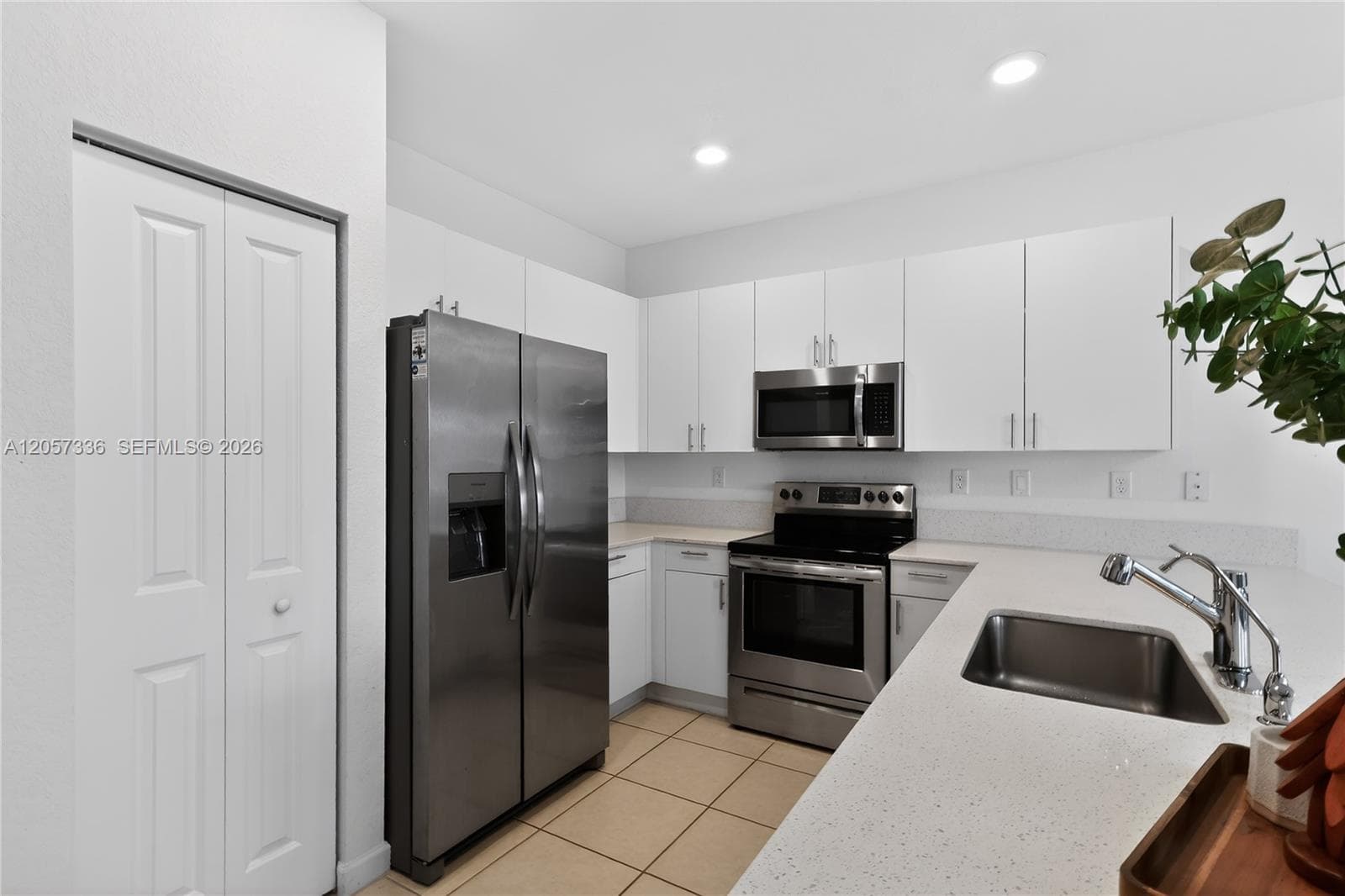 12960 SW 233rd Ter photo 6